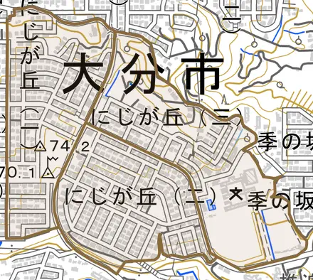 にじが丘とその周辺の地図。町の範囲を重ねている