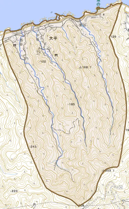 大字大平とその周辺の地図。町の範囲を重ねている