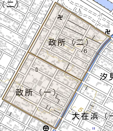 政所とその周辺の地図。町の範囲を重ねている