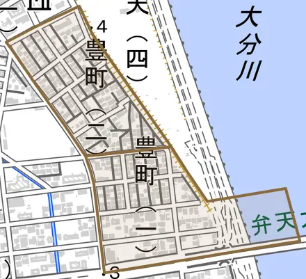 豊町とその周辺の地図。町の範囲を重ねている