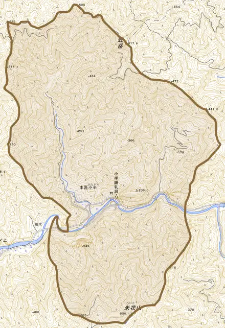 本匠大字小半とその周辺の地図。町の範囲を重ねている