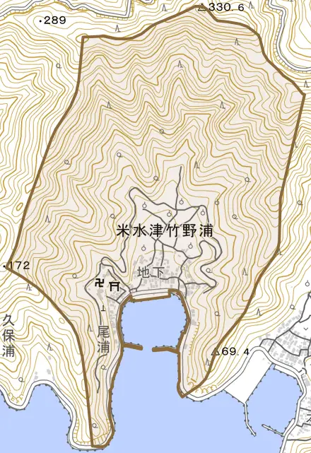 米水津大字竹野浦とその周辺の地図。町の範囲を重ねている