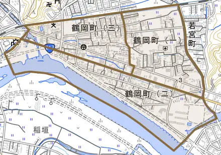 鶴岡町とその周辺の地図。町の範囲を重ねている