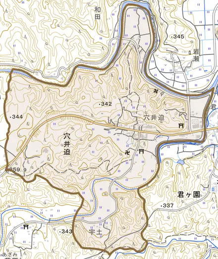 大字穴井迫とその周辺の地図。町の範囲を重ねている