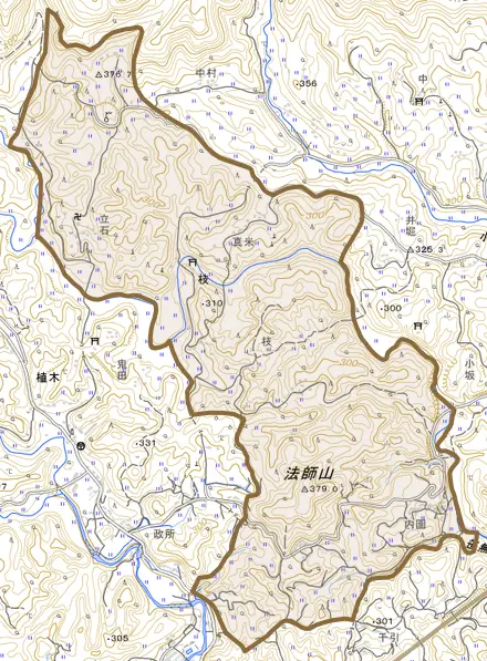 大字枝とその周辺の地図。町の範囲を重ねている