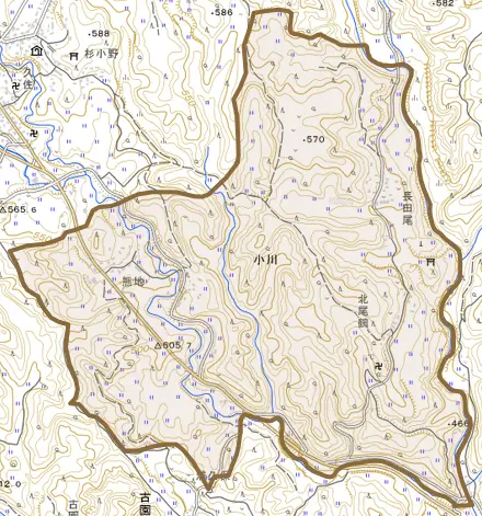 大字小川とその周辺の地図。町の範囲を重ねている