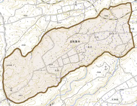 荻町桑木とその周辺の地図。町の範囲を重ねている