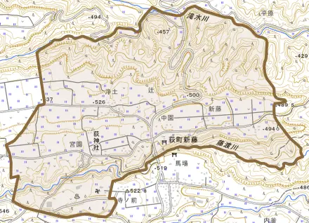 荻町新藤とその周辺の地図。町の範囲を重ねている
