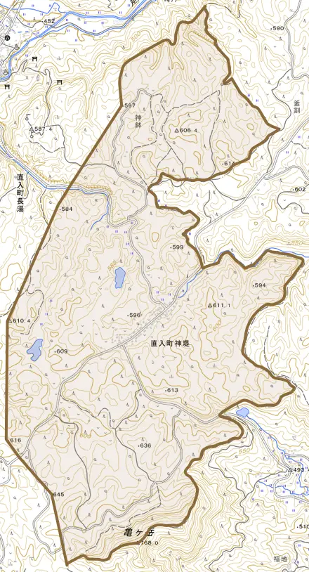 直入町大字神堤とその周辺の地図。町の範囲を重ねている