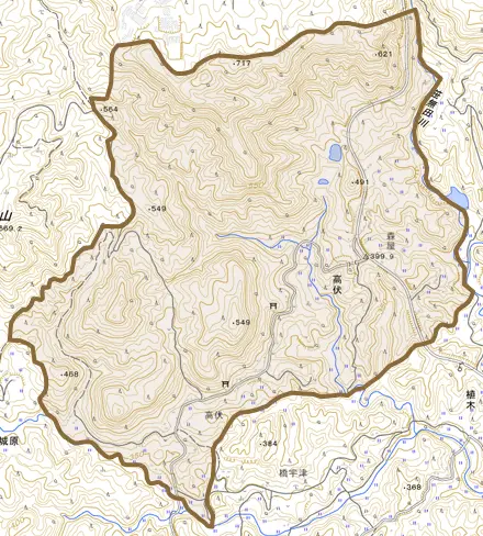 大字高伏とその周辺の地図。町の範囲を重ねている