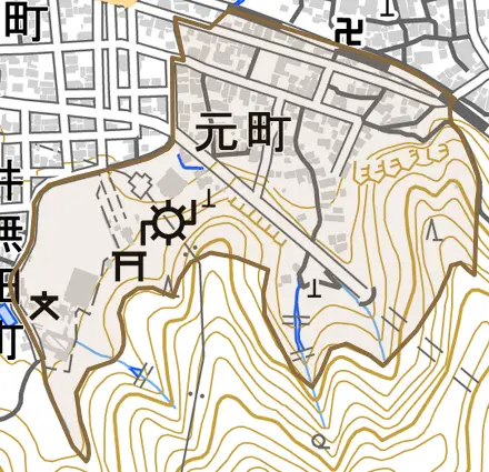 元町とその周辺の地図。町の範囲を重ねている