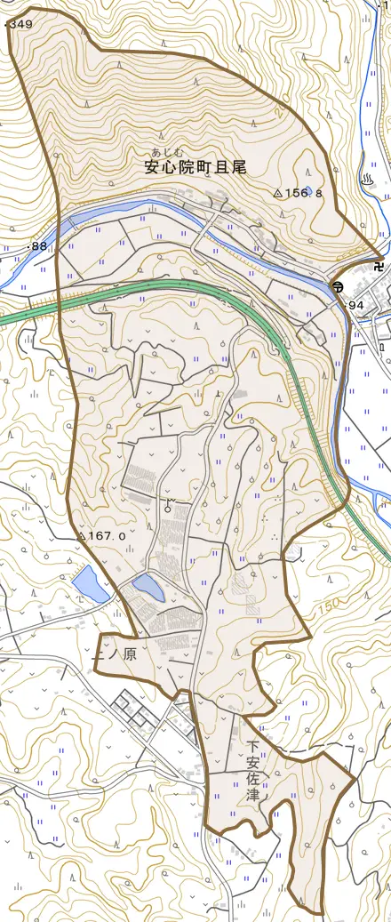 安心院町且尾とその周辺の地図。町の範囲を重ねている