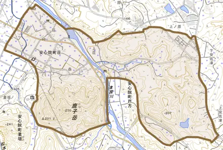 安心院町荘とその周辺の地図。町の範囲を重ねている