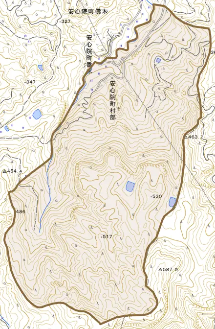 安心院町村部とその周辺の地図。町の範囲を重ねている