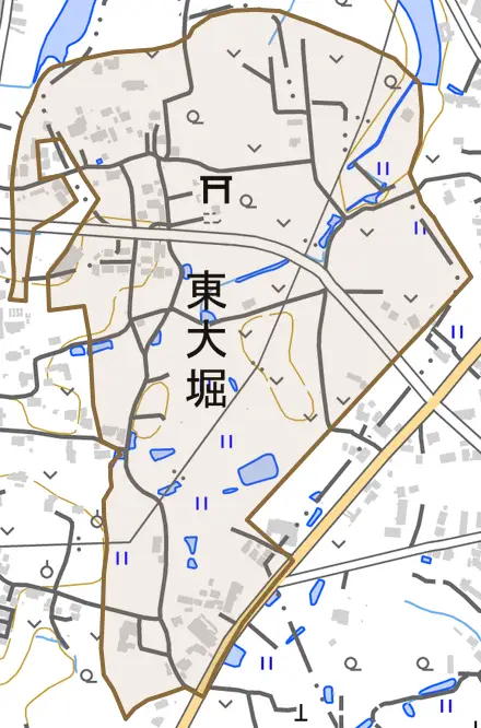 大字東大堀とその周辺の地図。町の範囲を重ねている