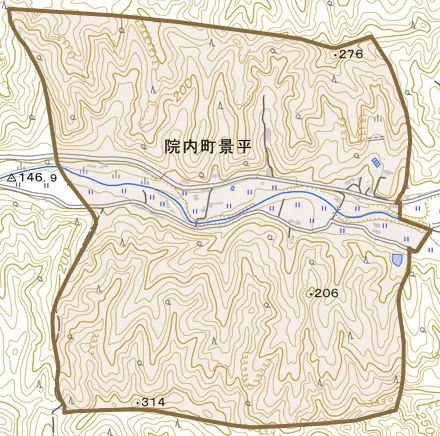 院内町景平とその周辺の地図。町の範囲を重ねている