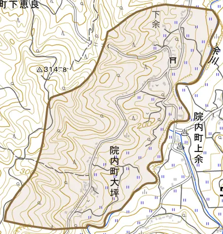 院内町大坪とその周辺の地図。町の範囲を重ねている