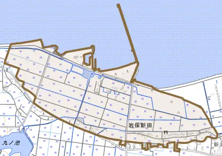 大字岩保新田とその周辺の地図。町の範囲を重ねている