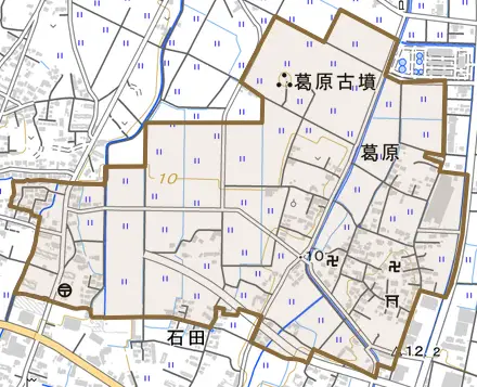 大字葛原とその周辺の地図。町の範囲を重ねている