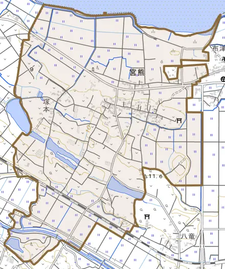 大字宮熊とその周辺の地図。町の範囲を重ねている