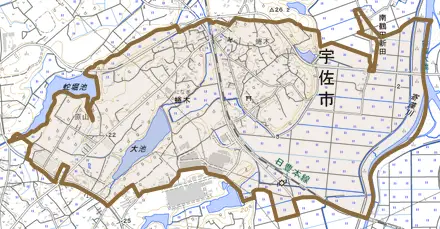 大字蜷木とその周辺の地図。町の範囲を重ねている