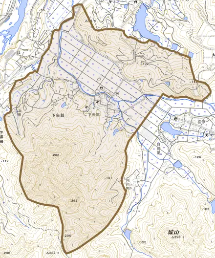 大字下矢部とその周辺の地図。町の範囲を重ねている