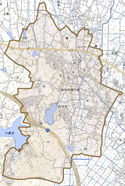 大字四日市とその周辺の地図。町の範囲を重ねている