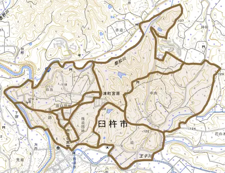 野津町大字宮原とその周辺の地図。町の範囲を重ねている