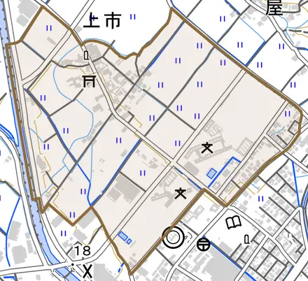 上市とその周辺の地図。町の範囲を重ねている