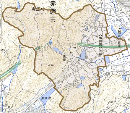 馬屋とその周辺の地図。町の範囲を重ねている