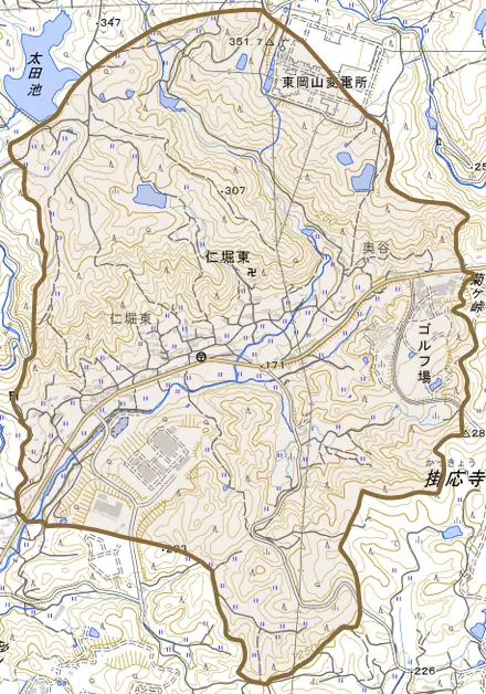 仁堀東とその周辺の地図。町の範囲を重ねている