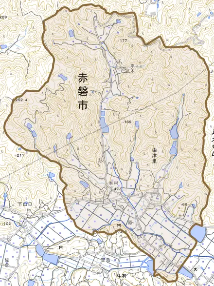 由津里とその周辺の地図。町の範囲を重ねている