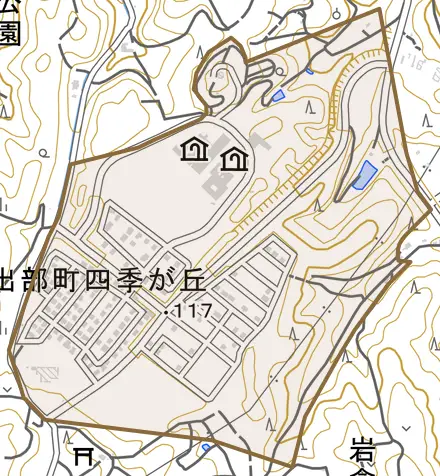 上出部町四季が丘とその周辺の地図。町の範囲を重ねている
