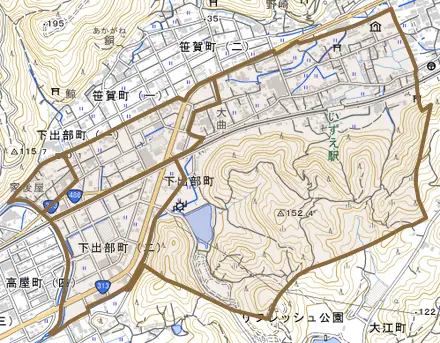 下出部町とその周辺の地図。町の範囲を重ねている