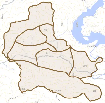 中谷とその周辺の地図。町の範囲を重ねている
