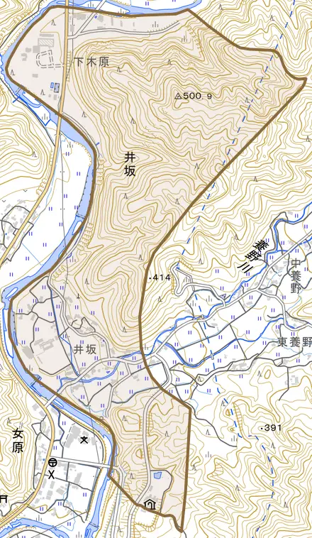 井坂とその周辺の地図。町の範囲を重ねている