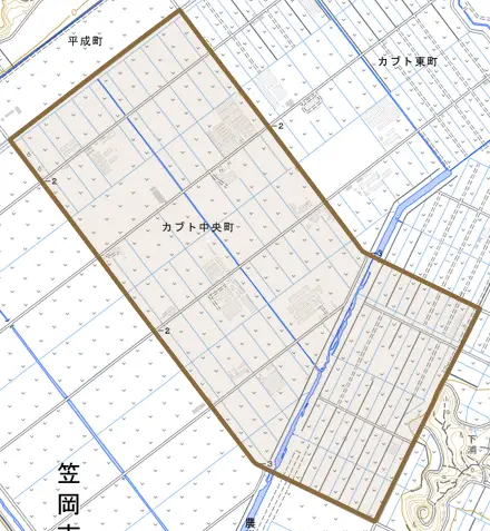 カブト中央町とその周辺の地図。町の範囲を重ねている
