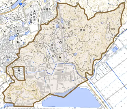 茂平とその周辺の地図。町の範囲を重ねている