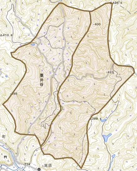 粟井谷とその周辺の地図。町の範囲を重ねている