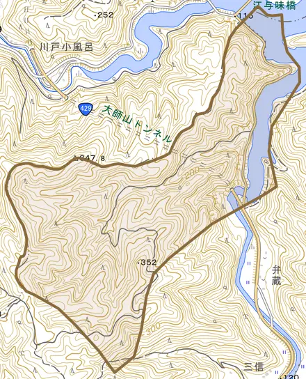 小森とその周辺の地図。町の範囲を重ねている