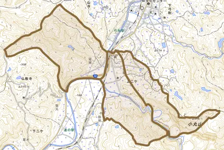 上二ケとその周辺の地図。町の範囲を重ねている