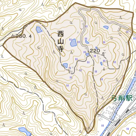 西山寺とその周辺の地図。町の範囲を重ねている
