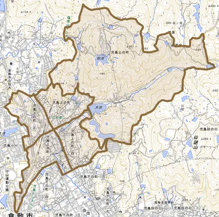 児島上の町とその周辺の地図。町の範囲を重ねている
