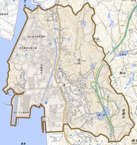 児島塩生とその周辺の地図。町の範囲を重ねている