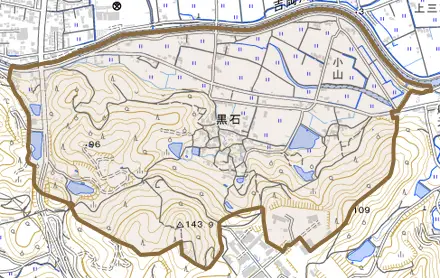 黒石とその周辺の地図。町の範囲を重ねている