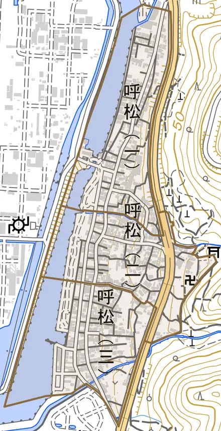 呼松とその周辺の地図。町の範囲を重ねている