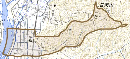 平松とその周辺の地図。町の範囲を重ねている