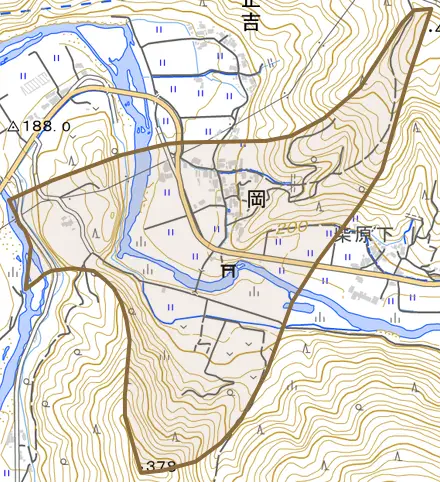 岡とその周辺の地図。町の範囲を重ねている
