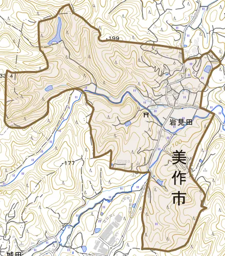 岩見田とその周辺の地図。町の範囲を重ねている