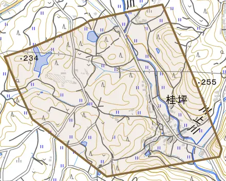 桂坪とその周辺の地図。町の範囲を重ねている
